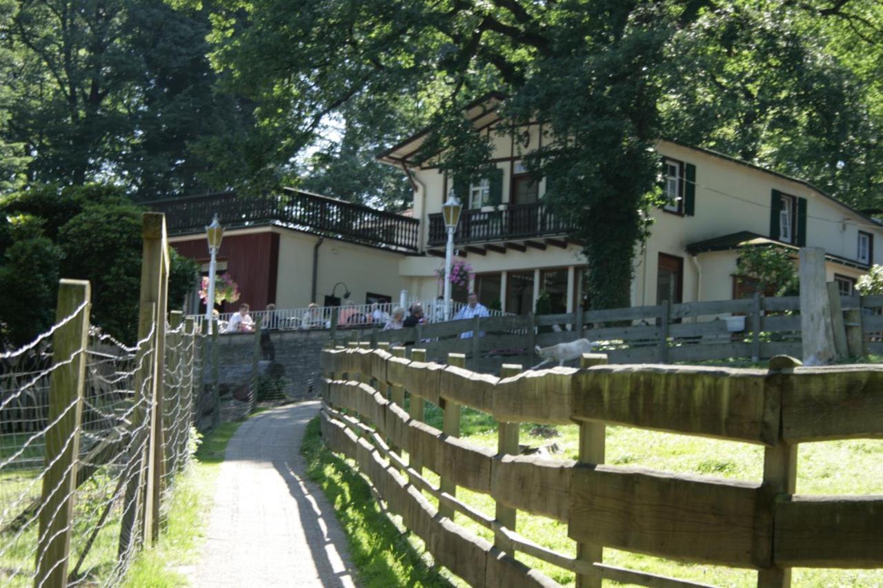 Bergische Schweiz Hotel Engelskirchen Exterior photo